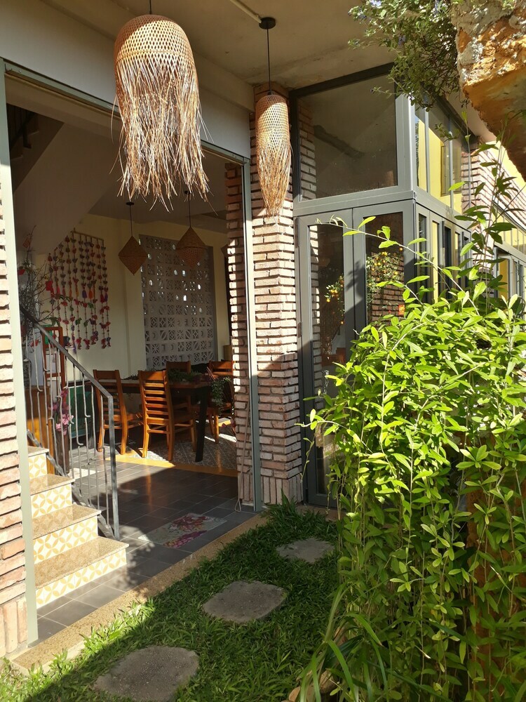 Hotel Pink Tulip Hoi An