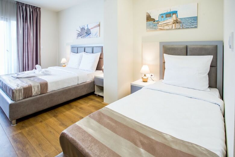 Hotel Olimpija Plus