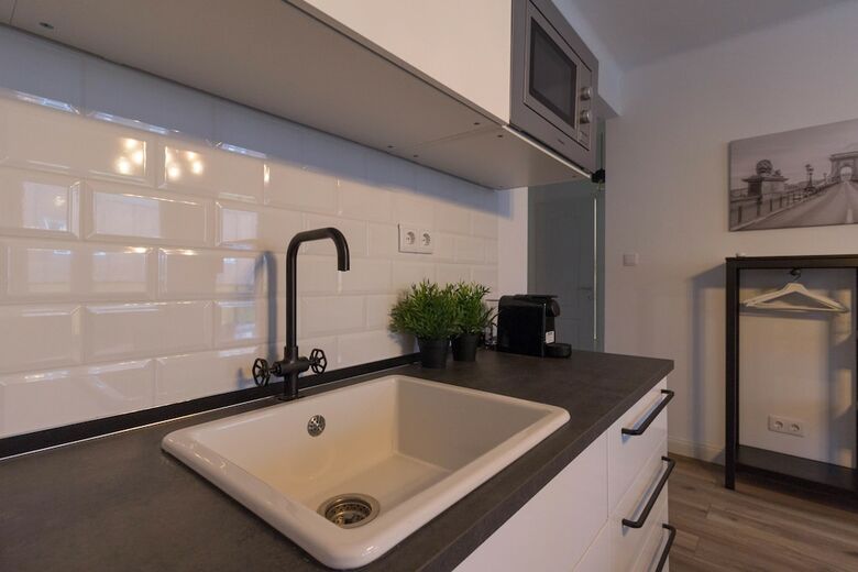 Standard Apartment By Hi5 - Mad�ch