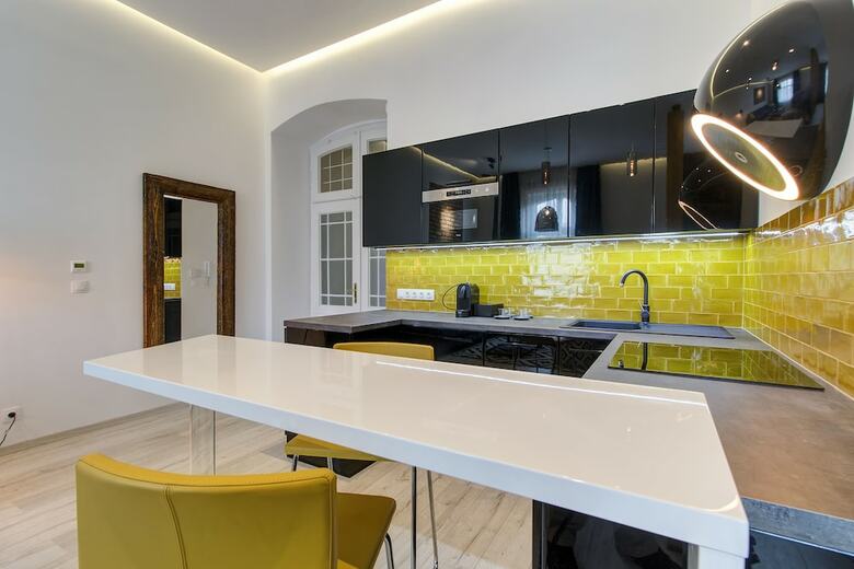 Luxury Apartment By Hi5 - Andr�ssy Suite