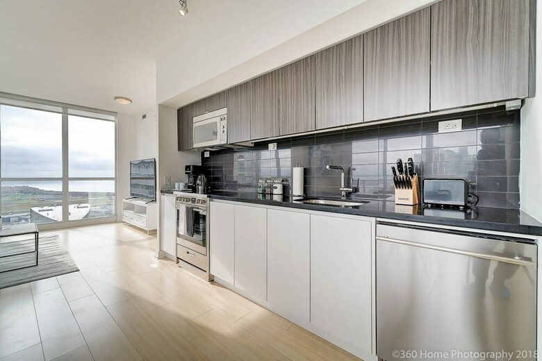 Simply Comfort Stunning Downtown Condos