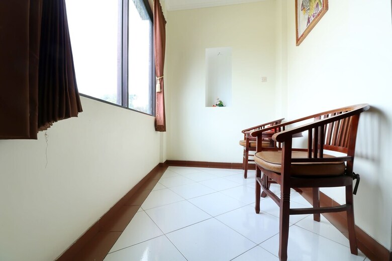 Hostal Oyo 1166 Hotel Melati 2