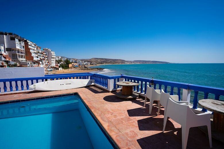 Hostal Oceana Surf Camp - Hostel