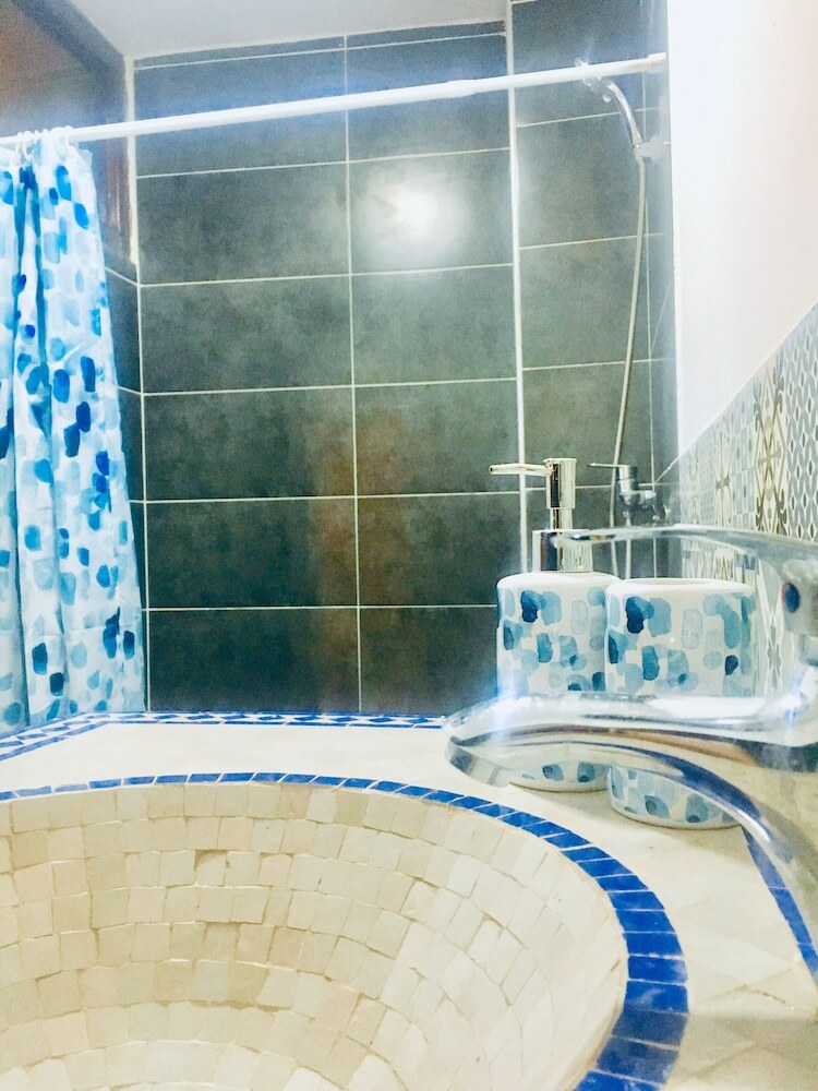 Hostal Oceana Surf Camp - Hostel
