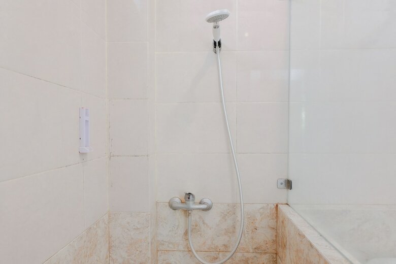 Hostal Oyo 1194 Villa Bukit Panderman Residende