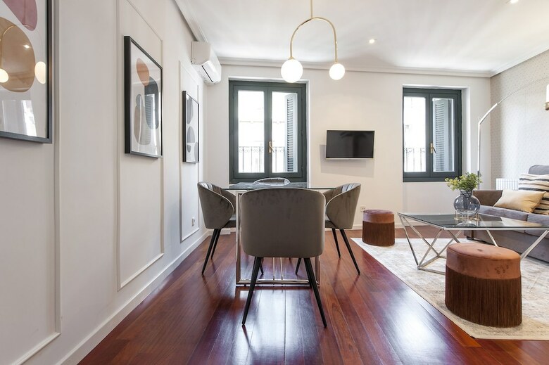 Apartamentos Plaza Espa�a VII