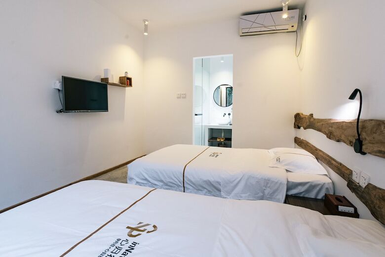 Innature Gubei Hotel