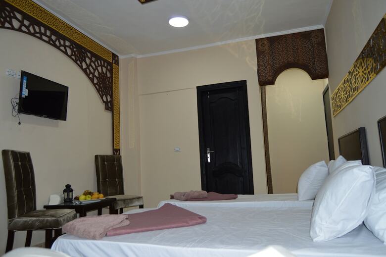 Bed & Breakfast Comfort Pyramids Inn