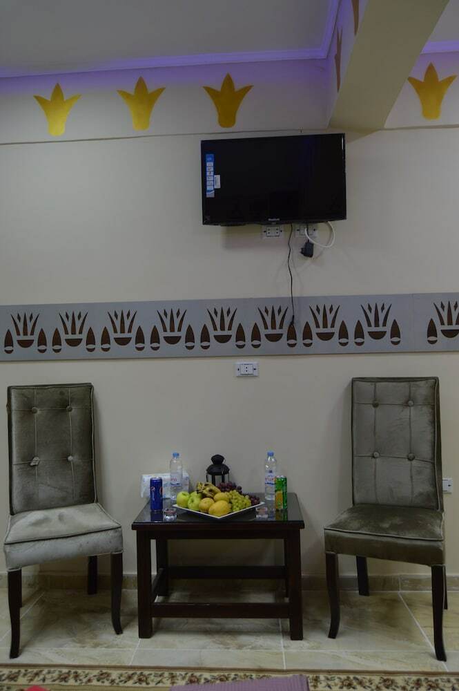 Bed & Breakfast Comfort Pyramids Inn