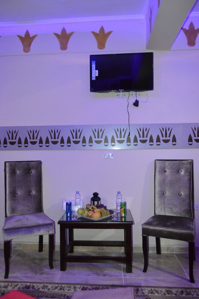 Bed & Breakfast Comfort Pyramids Inn