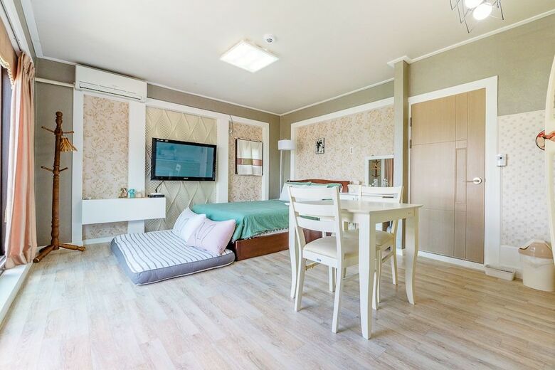 Tongyeong Iris Pension