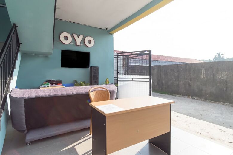 Hostal Oyo 1184 Aladinmar