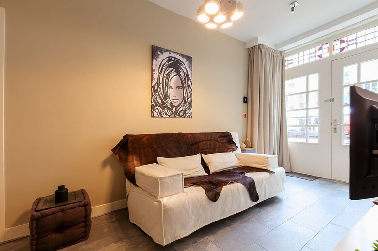 Apartment In Historic City Centre