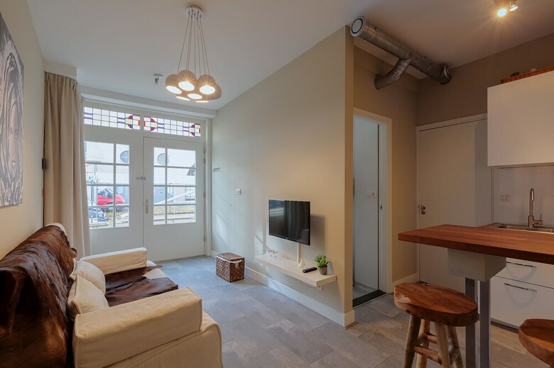 Apartment In Historic City Centre