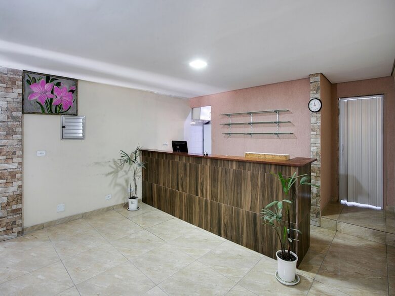 Oyo Hotel Boneville