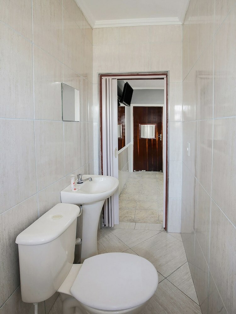 Oyo Hotel Boneville