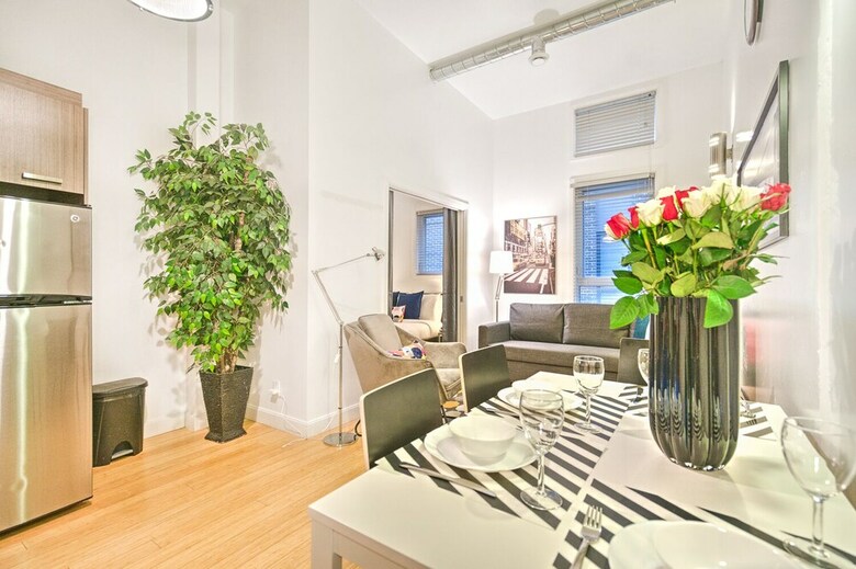Apartamentos The Main 207 Central Modern Mezzanine Liv Mtl
