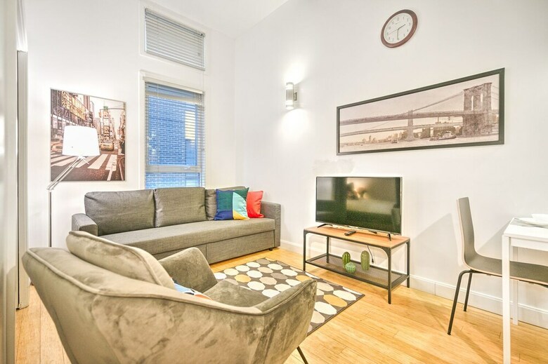 Apartamentos The Main 207 Central Modern Mezzanine Liv Mtl