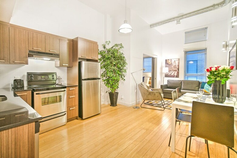 Apartamentos The Main 207 Central Modern Mezzanine Liv Mtl