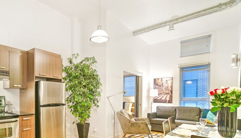 Apartamentos The Main 207 Central Modern Mezzanine Liv Mtl