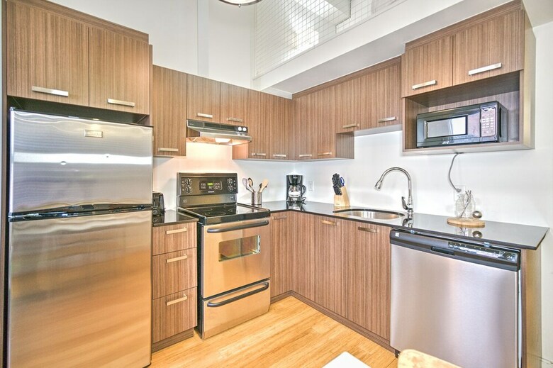 Apartamentos The Main 302 Central Modern Mezzanine Liv Mtl