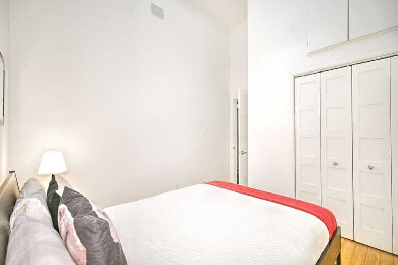 Apartamentos The Main 302 Central Modern Mezzanine Liv Mtl