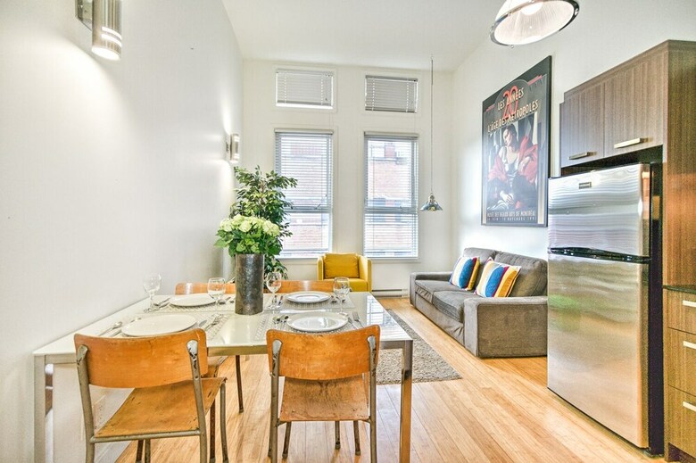 Apartamentos The Main 302 Central Modern Mezzanine Liv Mtl