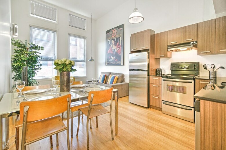 Apartamentos The Main 302 Central Modern Mezzanine Liv Mtl
