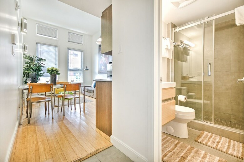 Apartamentos The Main 302 Central Modern Mezzanine Liv Mtl