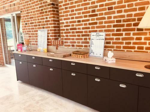 Hostal Maison D'h�tes Montperthuis