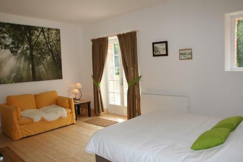Hostal Maison D'h�tes Montperthuis