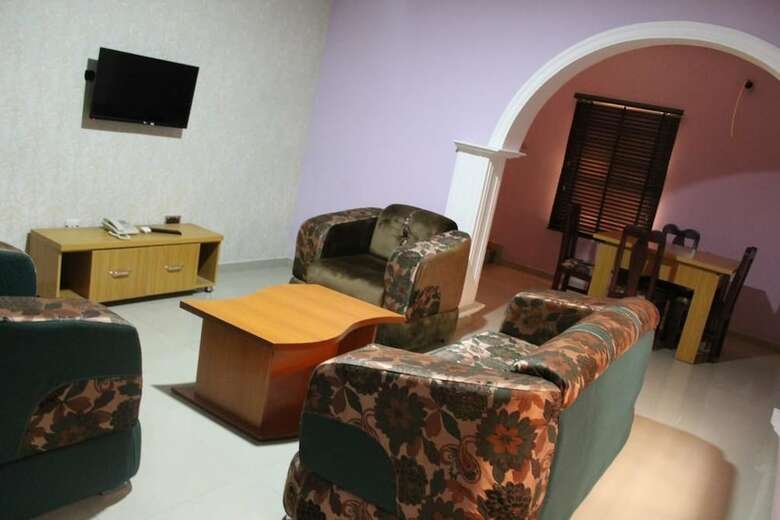 Aparthotel Ayoluyem Hotel