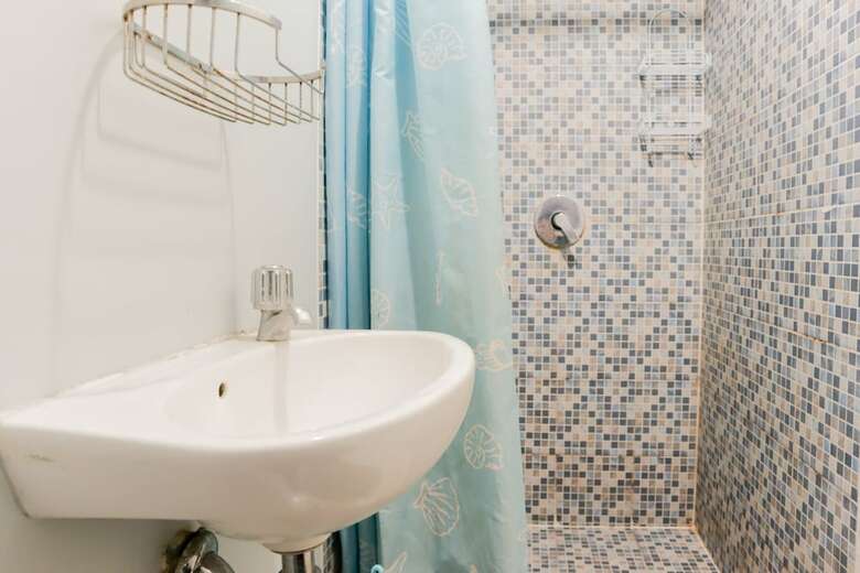 Hotel Oyo 1242 Aeropolis Apartment