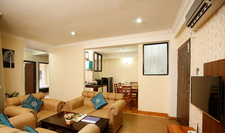 Jhamel Apartments By Casa Deyra