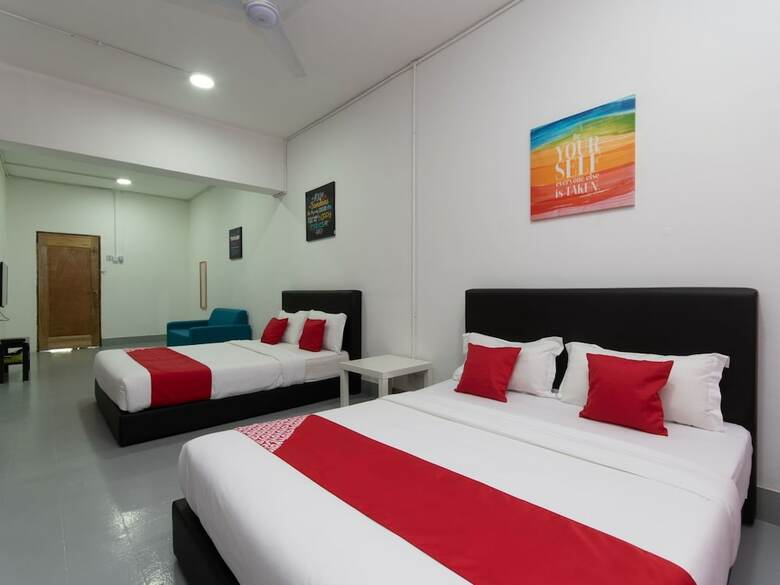 Hotel Oyo 43993 Madsuite