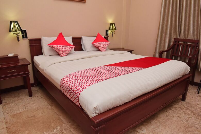 Hostal Oyo 1222 Puri Gajah Dompak
