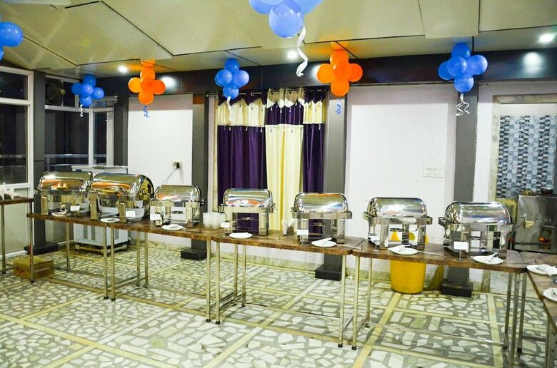 Hotel Rb Palace