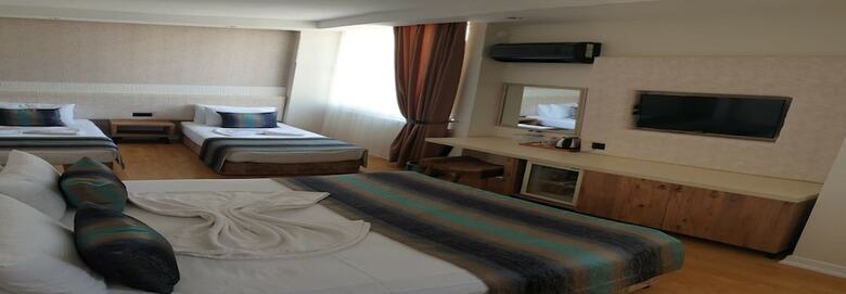 Grand Boss Suit Hotel
