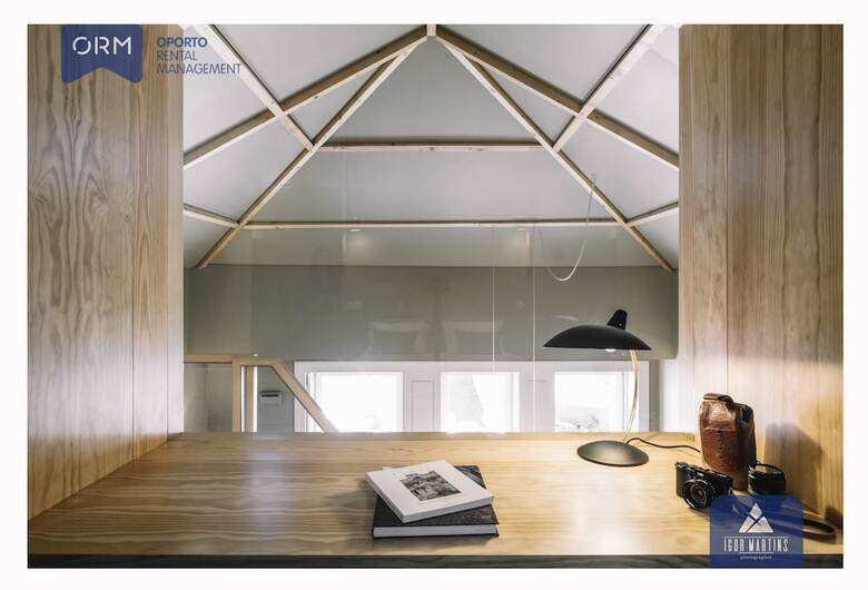 Orm - Almada Terrace Apartment
