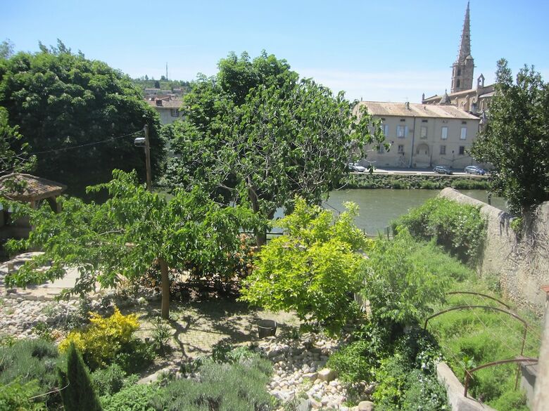 Hotel Limoux Riverside Gardens