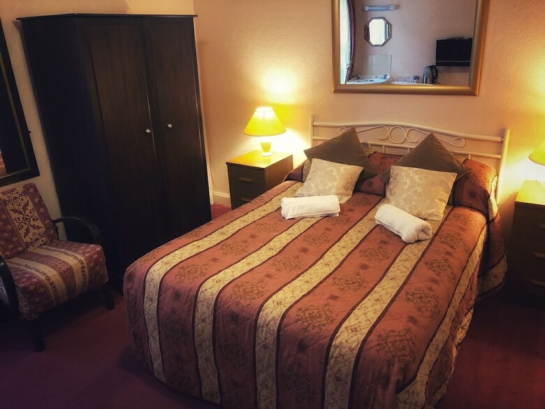Hotel Averon  Guest House