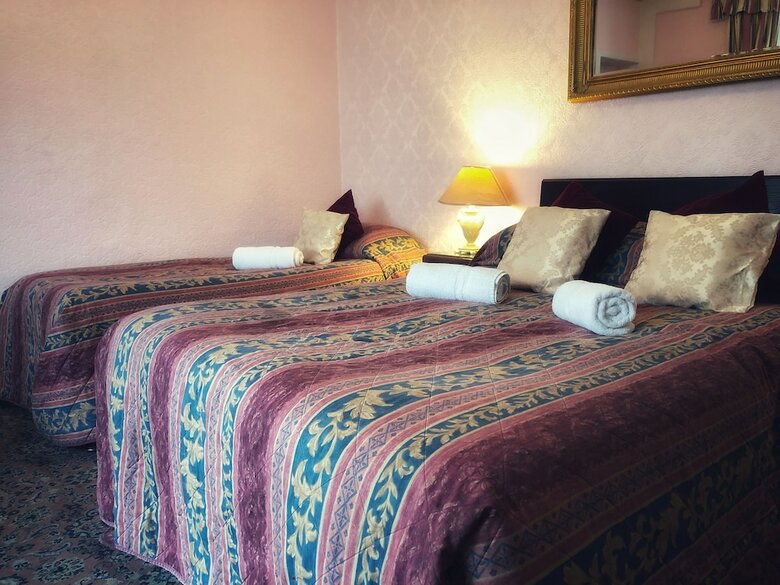 Hotel Averon  Guest House