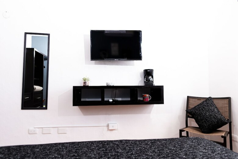Santa Fe Studios And Suites By The Spot