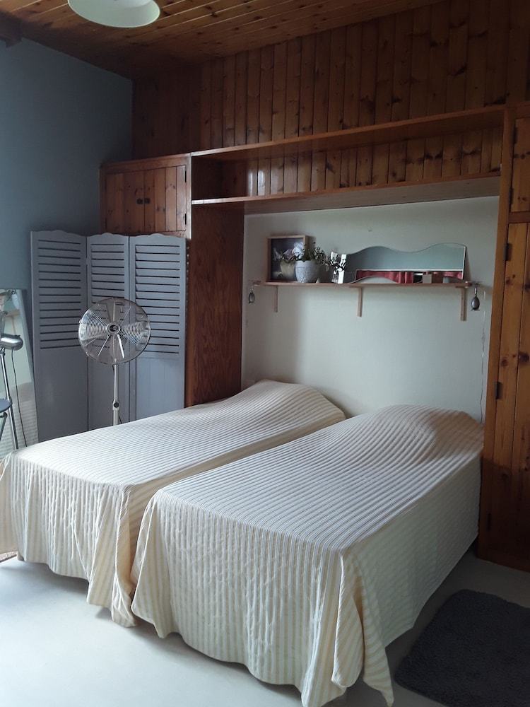 Hotel Manoir Le Sequoia