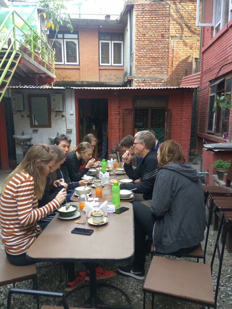 Bed & Breakfast Beehive Hostel