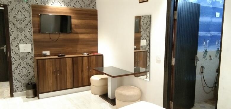 Hotel Grand S M Regency