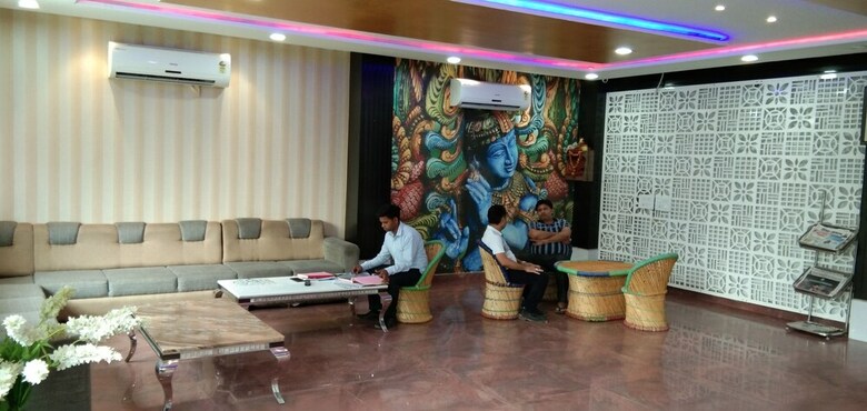 Hotel Grand S M Regency