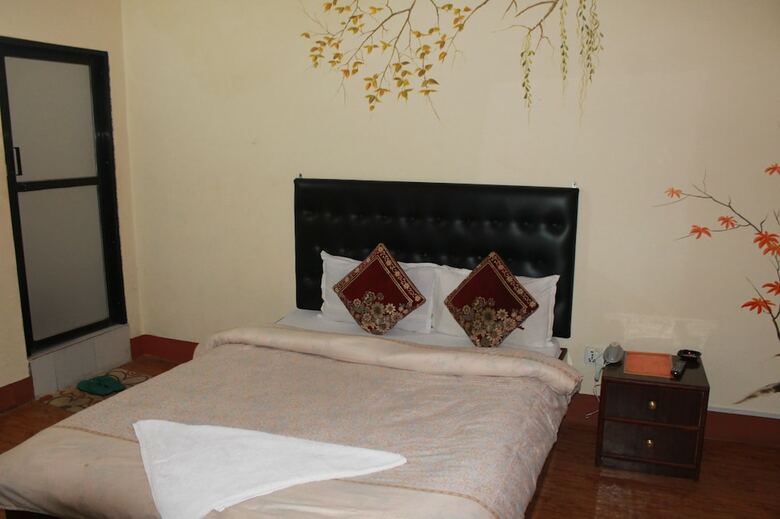Hotel Happy Home