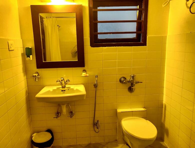 Hotel Guest Inn Suites