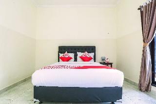 Hostal Oyo 1193 Asri House